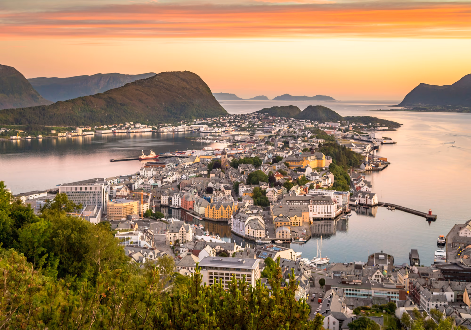 Ålesund and the Sunnmøre fjords